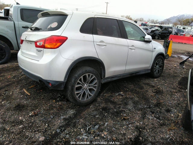 JA4AR3AU8HZ018471 Mitsubishi Outlander Sport 2.0