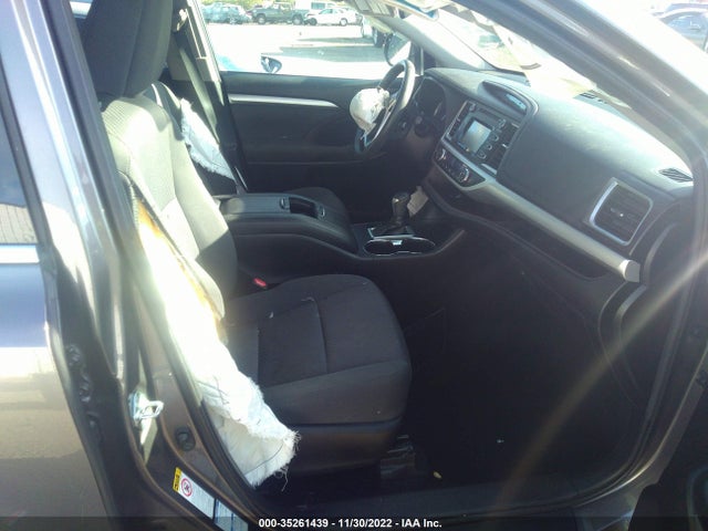 2019 Toyota Highlander, VIN: 5TDBGRFH4KS062412