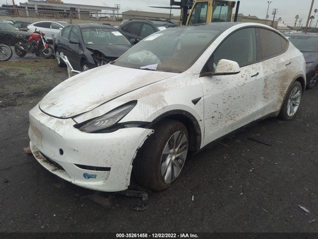 Tesla Model Y Standard Range 2021 5YJYGDED3MF109531 Image 2