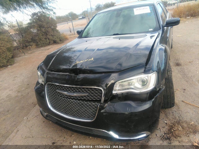 2016 Chrysler 300, VIN: 2C3CCAAG6GH313988