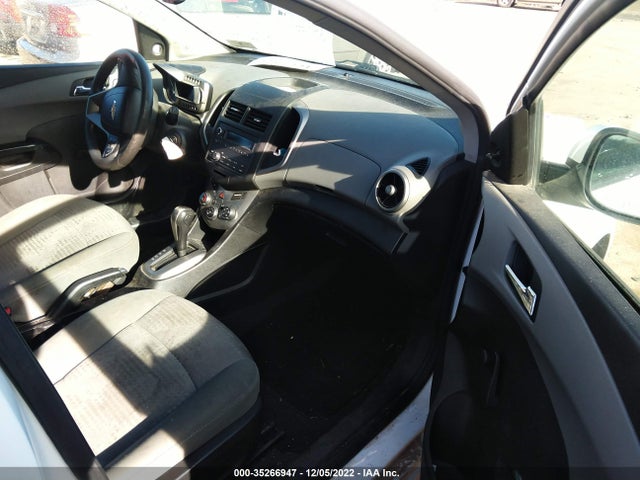 Chevrolet Sonic Ls Auto 2014 1G1JA6SH3E4145713 Image 5