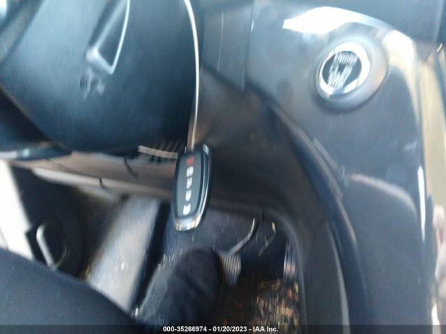 1FMCU0J90EUA45093 Ford Escape Titanium