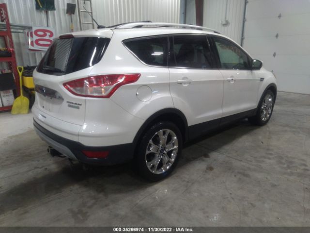 1FMCU0J90EUA45093 Ford Escape Titanium