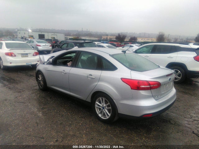 Ford FOCUS SE 2018 1FADP3F27JL231863 Image 4
