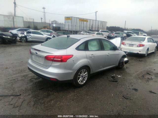 Ford FOCUS SE 2018 1FADP3F27JL231863 Image 5