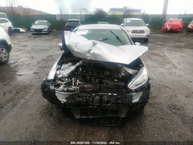 Ford FOCUS SE 2018 1FADP3F27JL231863 Image 7