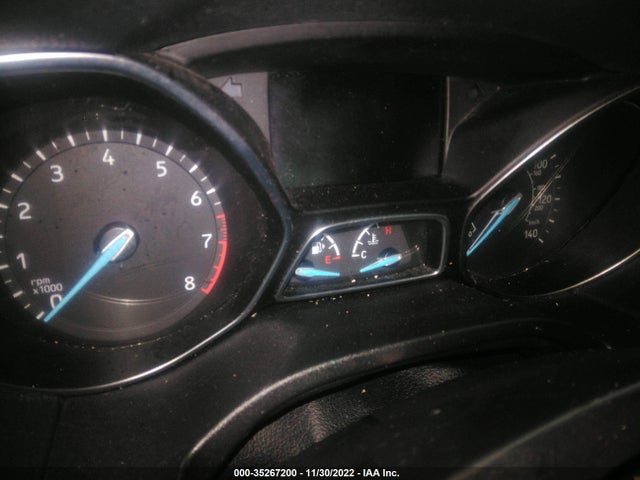 Ford FOCUS SE 2018 1FADP3F27JL231863 Image 8