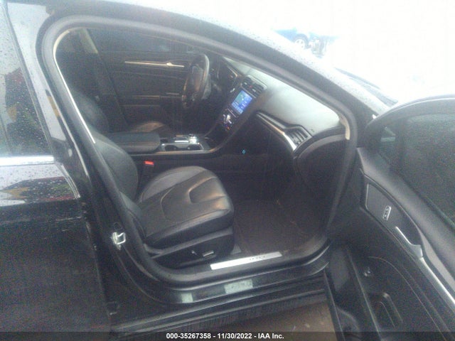 2020 Ford Fusion, VIN: 3FA6P0D92LR121105
