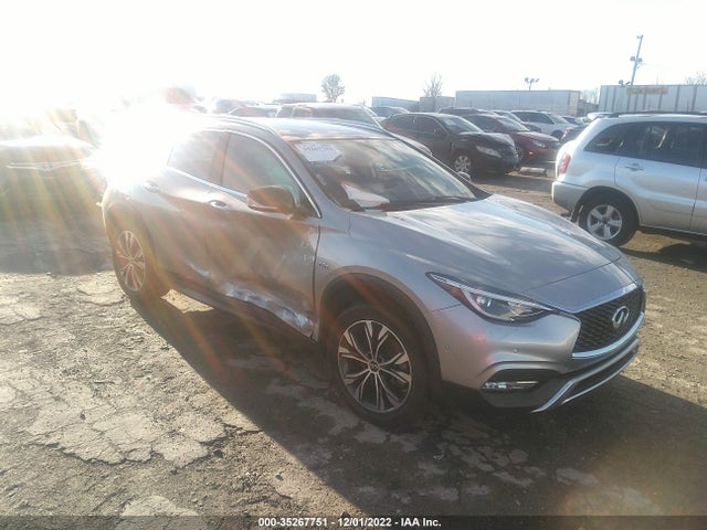 2017 Infiniti QX30, VIN: SJKCH5CR8HA025597
