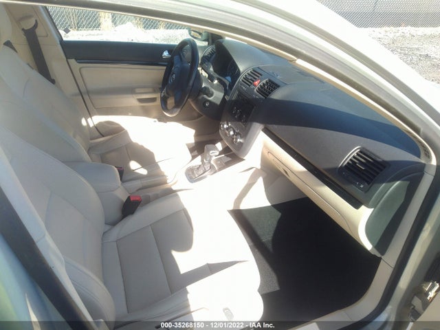 2010 VOLKSWAGEN JETTA SEDAN SE VIN: 3VWRX7AJ5AM053050