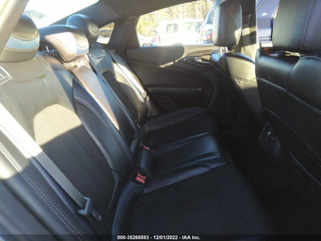 2016 Chrysler 200, VIN: 1C3CCCBG7GN192180