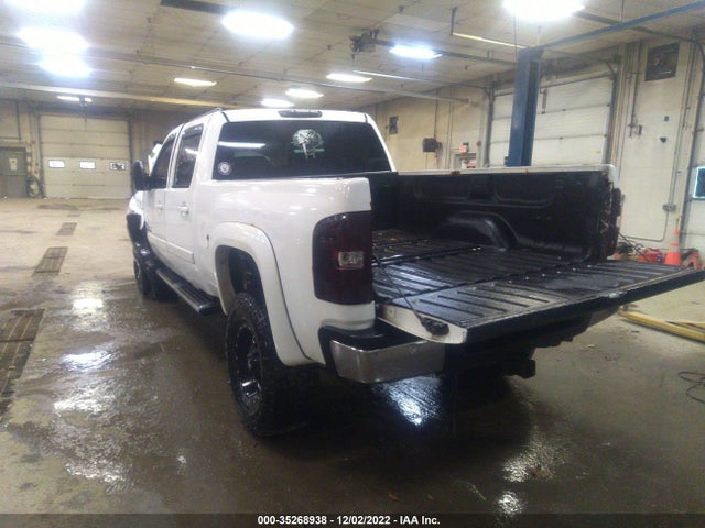 2008 CHEVROLET SILVERADO 2500HD LTZ VIN: 1GCHK23618F100657