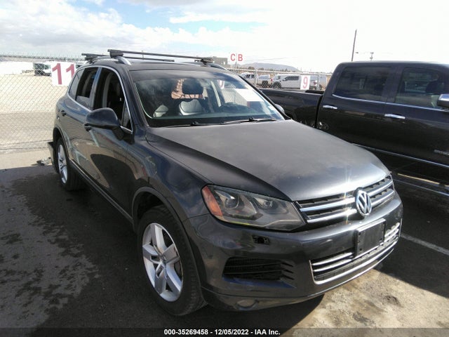 2011 WVGFK9BP8BD003237 main image