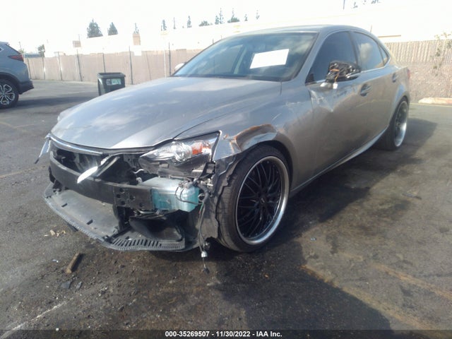 Lexus IS 200T 2016 JTHBA1D29G5028236 Image 2