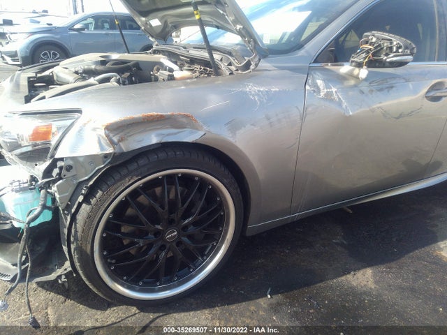 Lexus IS 200T 2016 JTHBA1D29G5028236 Image 7