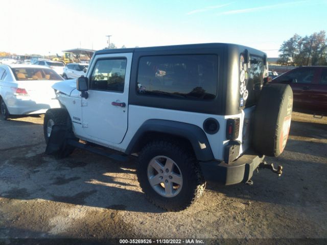 1C4AJWAG1GL118602 Jeep Wrangler Sport