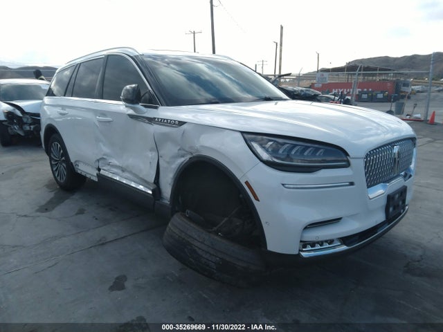 2021 Lincoln Aviator, VIN: 5LM5J7XC3MGL11956