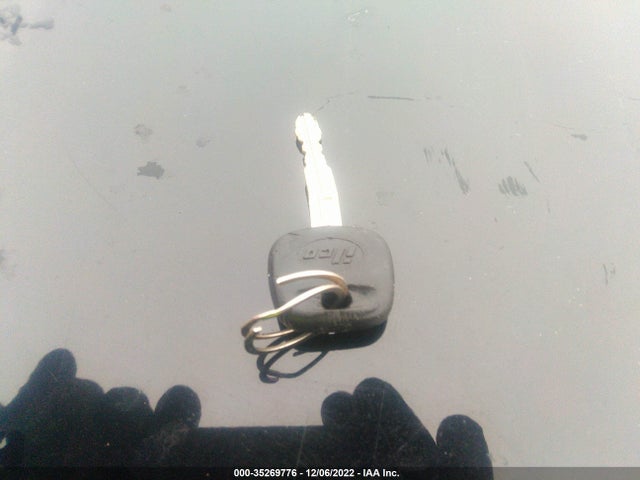 1999 TOYOTA AVALON XL/XLS VIN: 4T1BF18B4XU323212