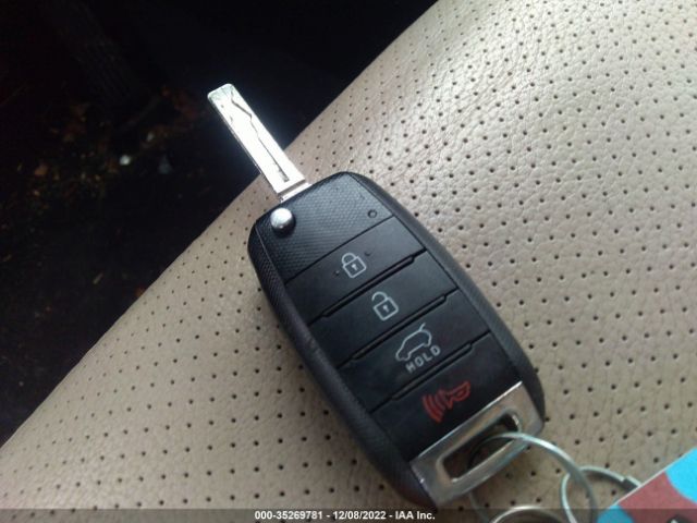 5XYKTCA64FG615979 KIA SORENTO LX