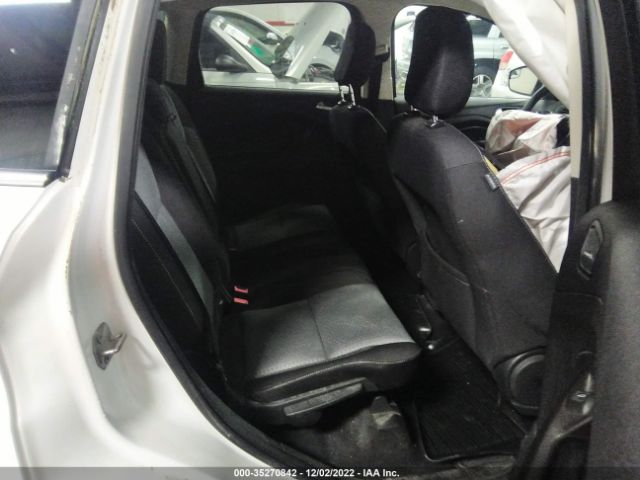 1FMCU9GD2JUC62669 Ford ESCAPE SE
