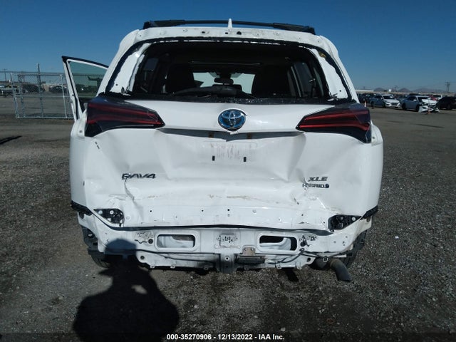 2018 Toyota RAV4, VIN: JTMRJREV6JD212229
