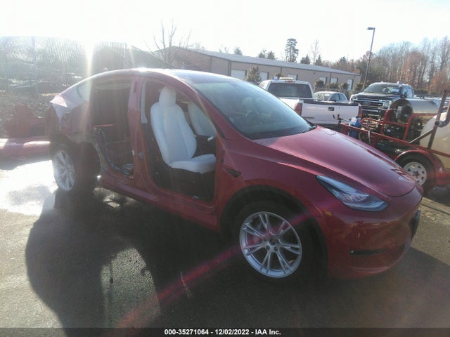 Tesla Model Y Long Range 2022 7SAYGDEE3NF312027 главное изображение