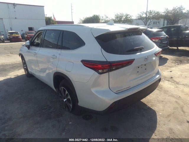 2022 Toyota Highlander, VIN: 5TDGZRAH4NS540890