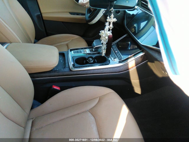 2020 Audi Q7, VIN: WA1AXAF77LD000529