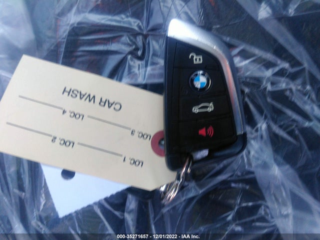 2017 BMW X1, VIN: WBXHT3C32H5F85590