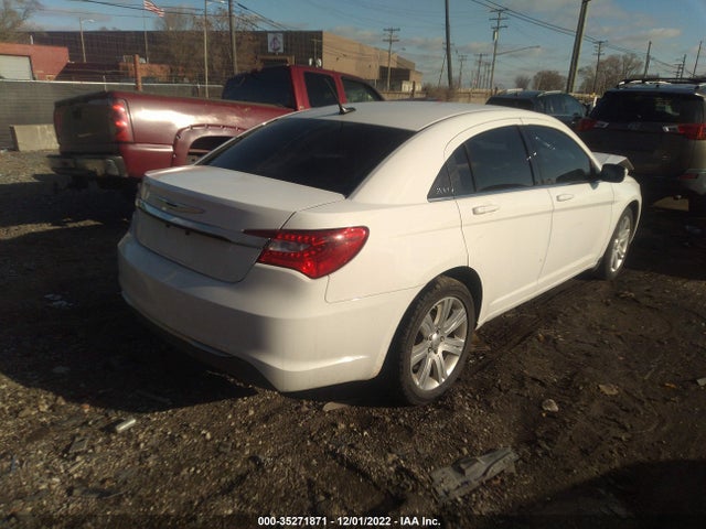 Chrysler 200 Touring 2013 1C3CCBBB1DN515004 Image 5