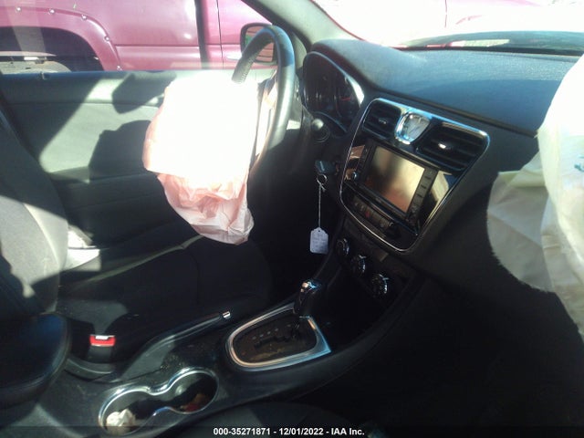 Chrysler 200 Touring 2013 1C3CCBBB1DN515004 Image 6