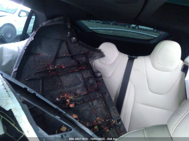 2022 Tesla Model X, VIN: 7SAXCAE5XNF351008