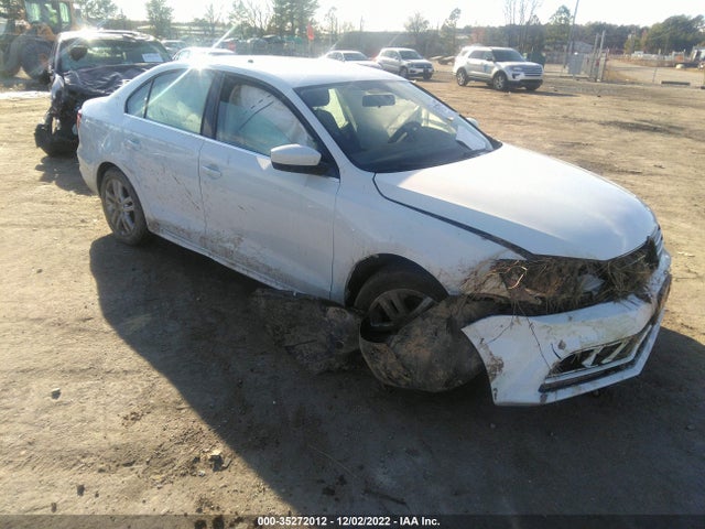 2017 3VW2B7AJ7HM345017 main image