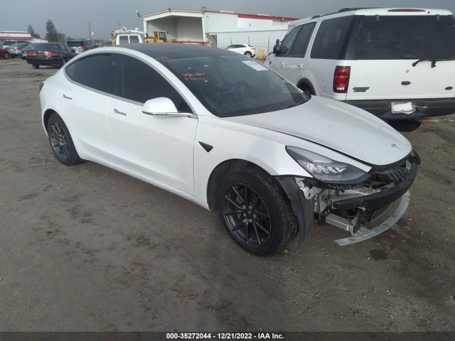 Tesla Model 3 Range 2019 5YJ3E1EA7KF401149 zdjęcie główne