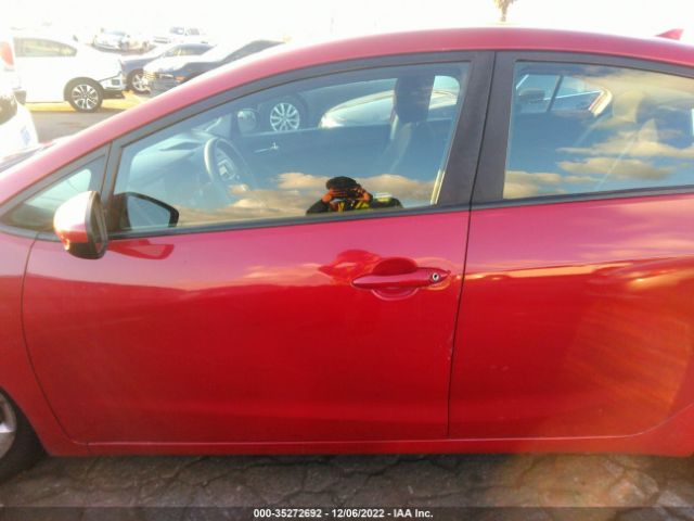 KNAFK4A63G5549944 KIA FORTE LX