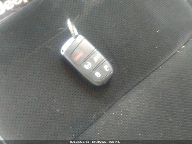 1C4RJFAG8FC898891 Jeep Grand Cherokee Altitude