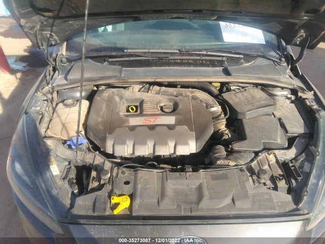 2015 Ford Focus, VIN: 1FADP3L92FL333290