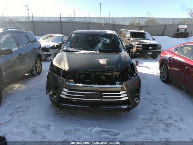 2017 Toyota Highlander, VIN: 5TDBGRFH6HS035057