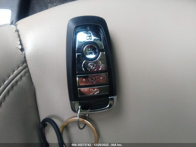 2020 Lincoln Aviator, VIN: 5LM5J6XC9LGL35008