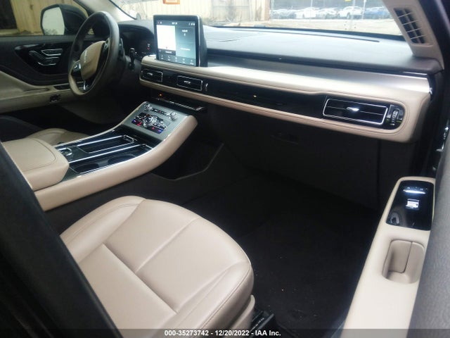2020 Lincoln Aviator, VIN: 5LM5J6XC9LGL35008