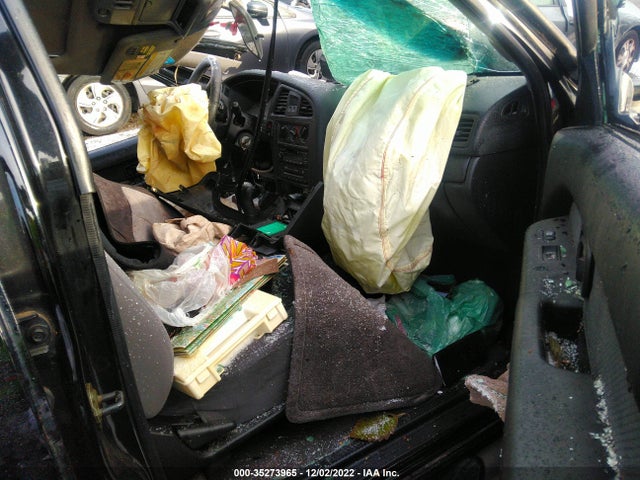 2001 NISSAN PATHFINDER SE VIN: JN8DR09Y41W603813