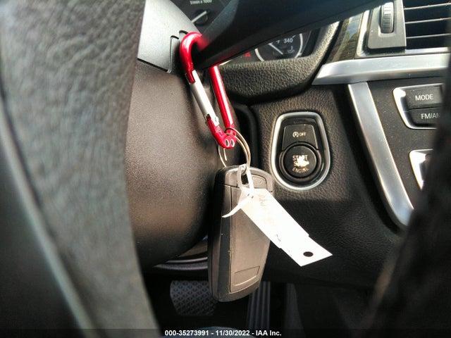 BMW 3 Series 328i 2013 WBA3C1G59DNR48852 Image 3