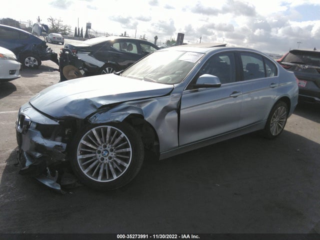 BMW 3 Series 328i 2013 WBA3C1G59DNR48852 Image 2