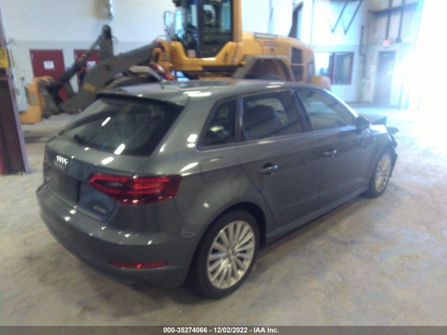 Audi A3 E-tron Premium 2016 WAUUPBFF4GA136962 Image 4