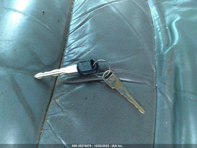 Chevrolet Suburban 1999 1GNFK16R6XJ562903 Image 3