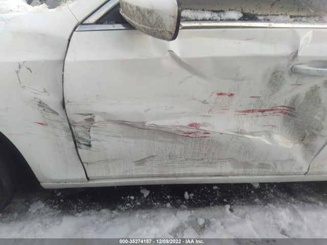 Chrysler 300 2011 2C3CA4CGXBH536029 Image 7