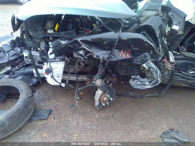 1C4PJLLB7KD388107 Jeep Cherokee Altitude