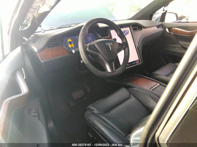 2020 Tesla Model X, VIN: 5YJXCDE24LF303683