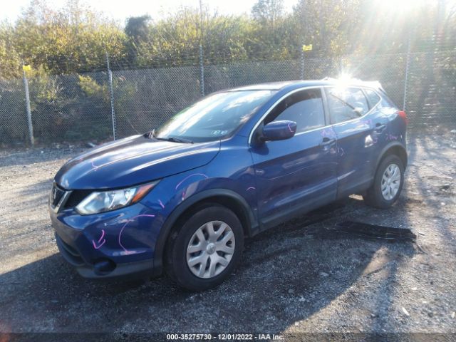 JN1BJ1CR0JW256873 Nissan Rogue Sport S