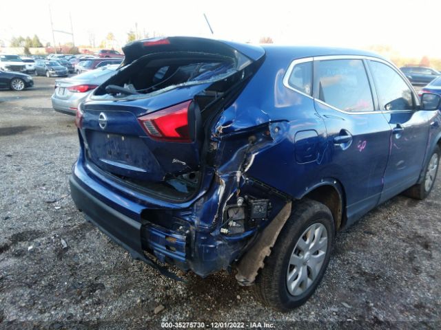 JN1BJ1CR0JW256873 Nissan Rogue Sport S